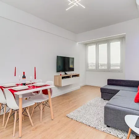 1 Bedroom Aguas Livres *